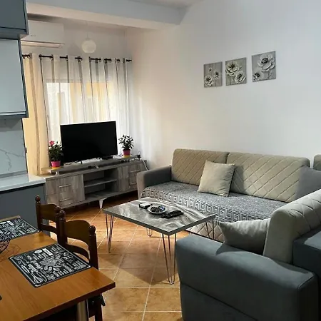 Albert Apartment Vlore