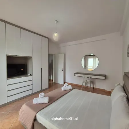 Albert Apartment *