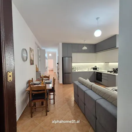 Albert Apartment *