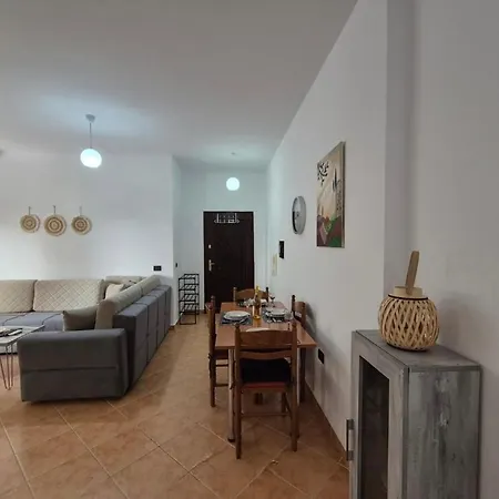 Albert Apartment * Vlorë